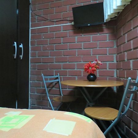 Residencial El Sol De Los Pinos Panzió Trujillo Kültér fotó