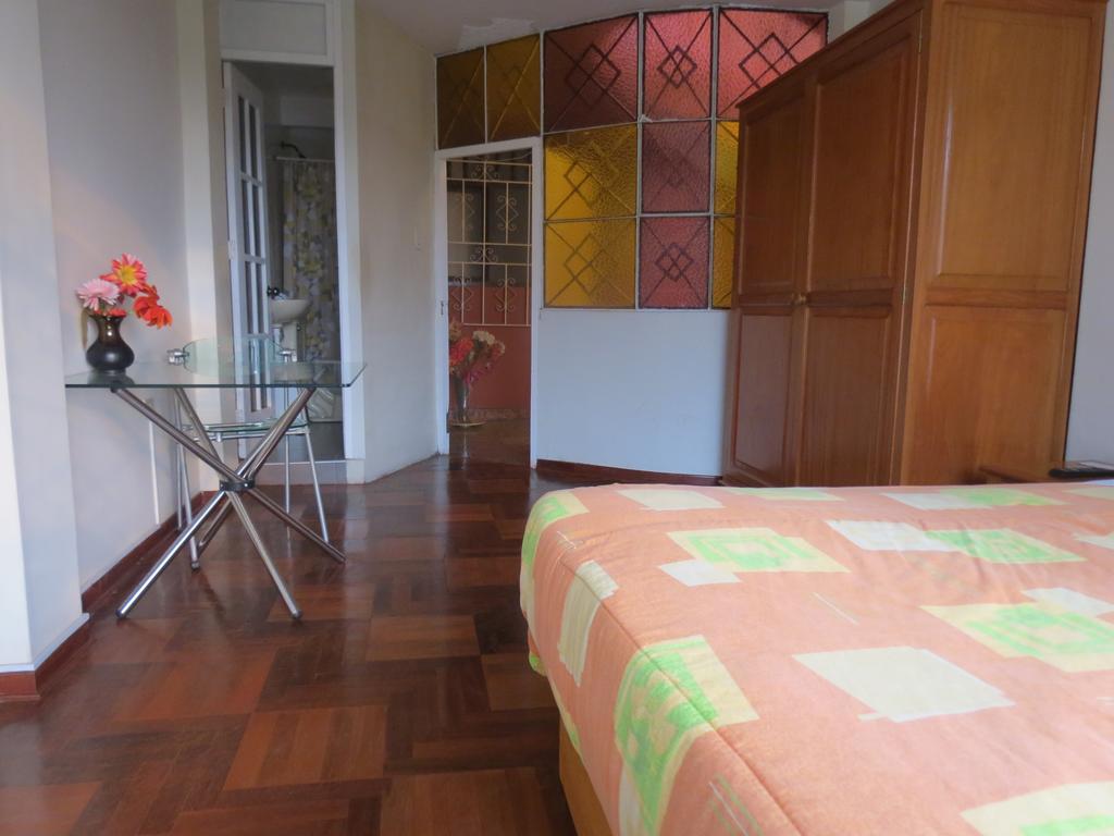 Residencial El Sol De Los Pinos Panzió Trujillo Kültér fotó