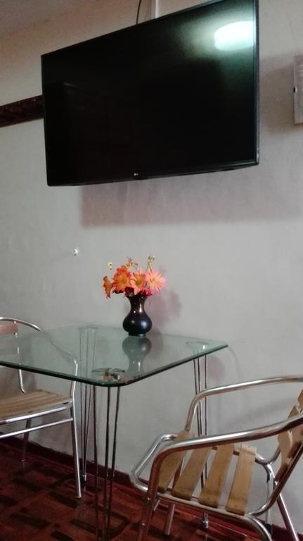 Residencial El Sol De Los Pinos Panzió Trujillo Kültér fotó