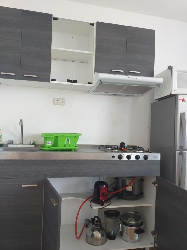 Residencial El Sol De Los Pinos Panzió Trujillo Kültér fotó